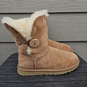 UGG Bailey Button II Suede Shearling Boots Chestnut Brown Tan Foldover Size 5